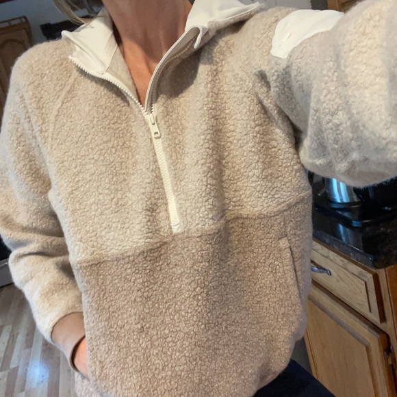 SOLD—Outdoor Voices Megafleece Hooded Jacket Sweatshirt XS EUC - Picture 14 of 15